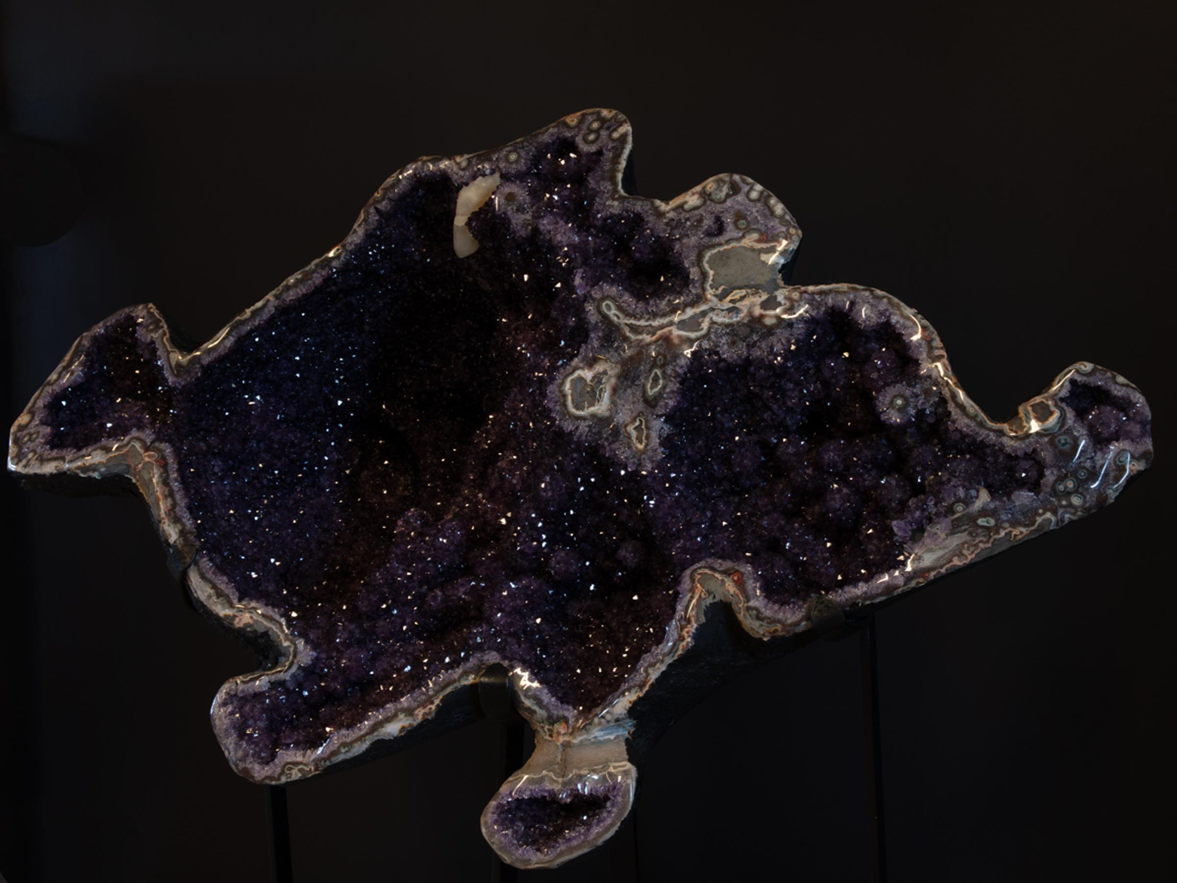 XL Amethyst 'fish' on metal base - Ac0d547e 36c1 4bd3 82d7 d0cf09cdde39 - A0008
