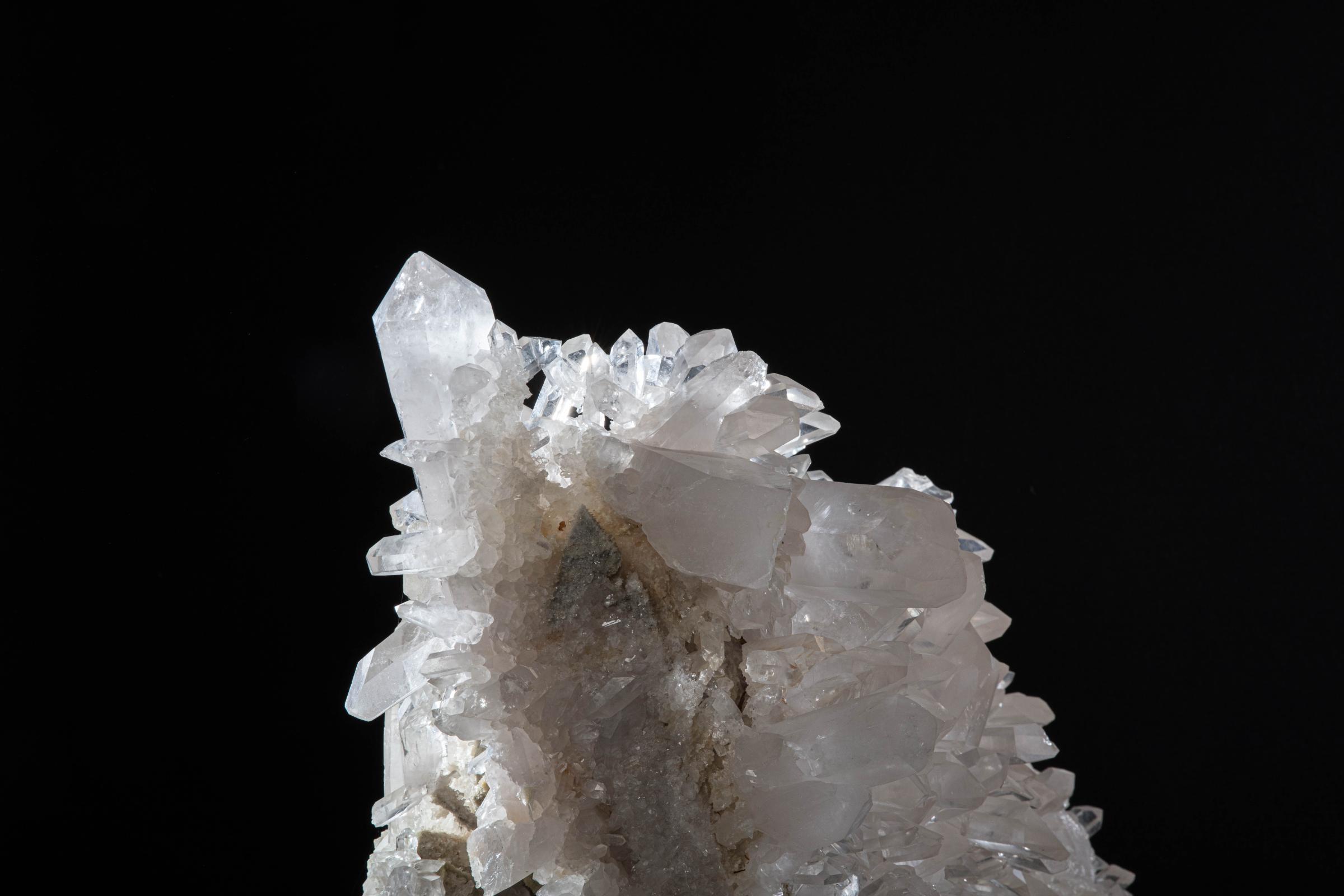 Rock crystal cluster - St1galleryc0073 9 - C0073