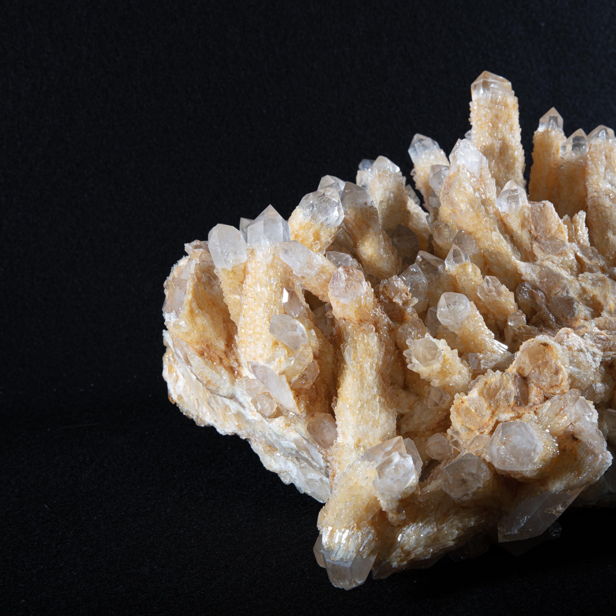 Special fomration septer quartz cluster - St1galleryc0110 9710 - C0110