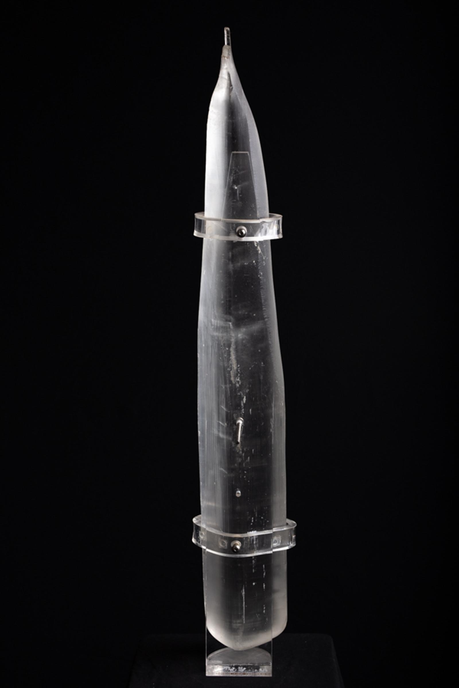 Selenite crystal 'sward' with water inclusion - St1v0092 2 - V0092