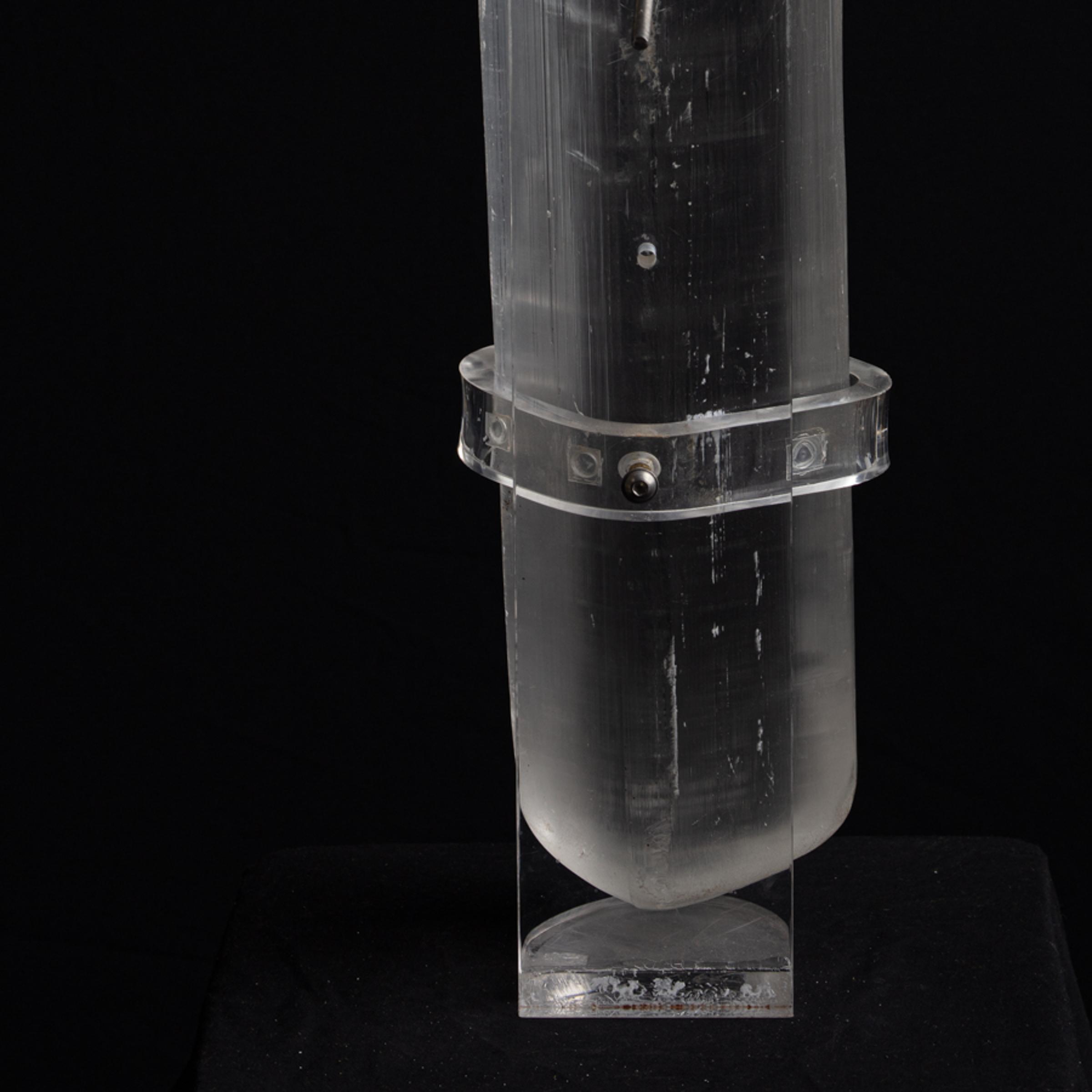 Selenite crystal 'sward' with water inclusion - St1v0092 3 - V0092