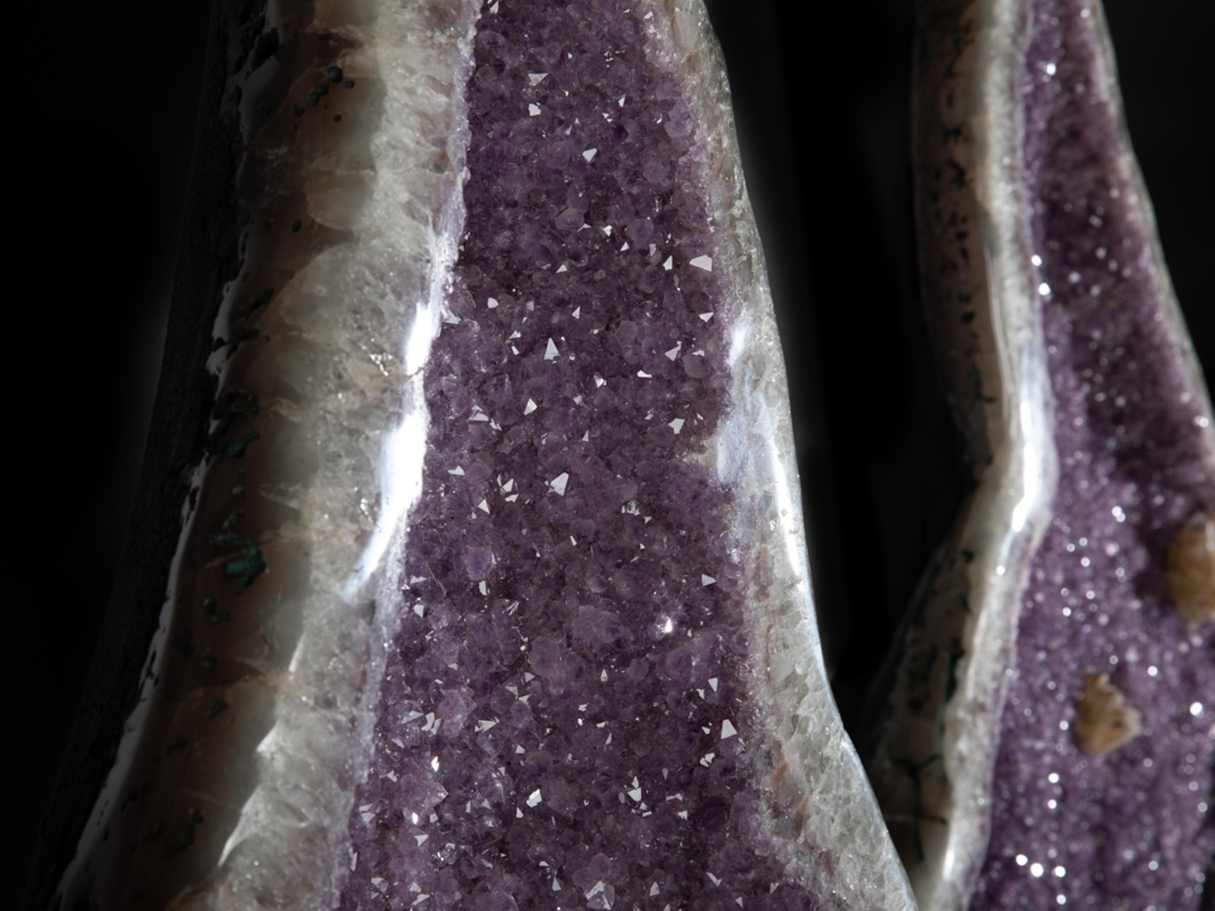 Pair of amethyst geode - Stonegallerya0160 11 - A0160