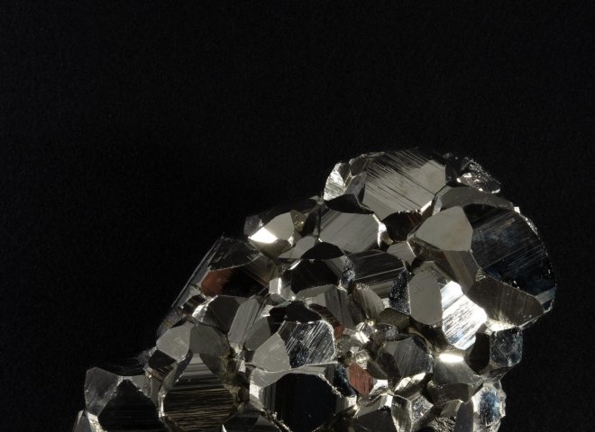 All natural special pyrite cluster - St1galleryv0477 0328 - V0477